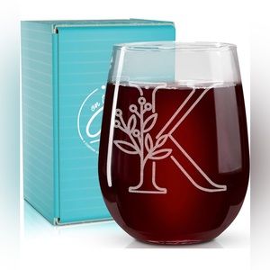 nwt: on the rox “K” wine glass